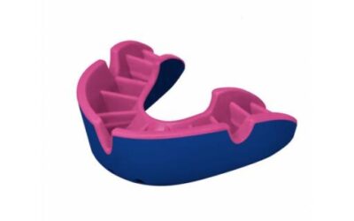 Opro Silver Match Level Mouthguard – Bubblegum Flavour Burst